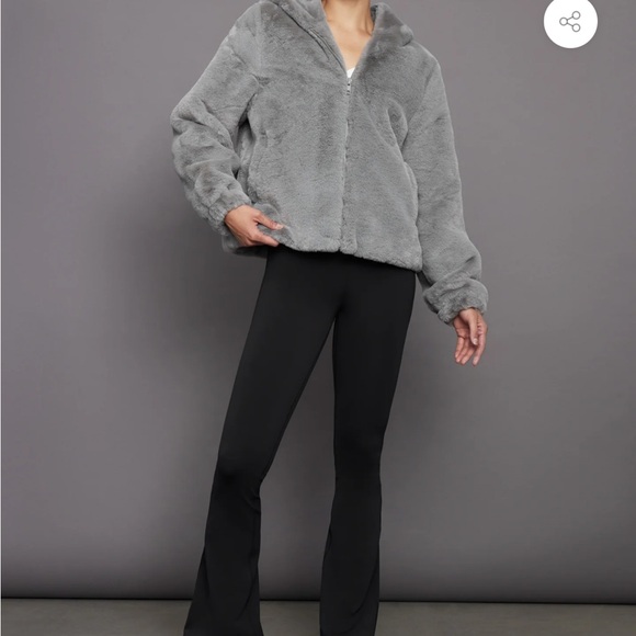 Apparis faux fur jacket XS - Picture 4 of 8